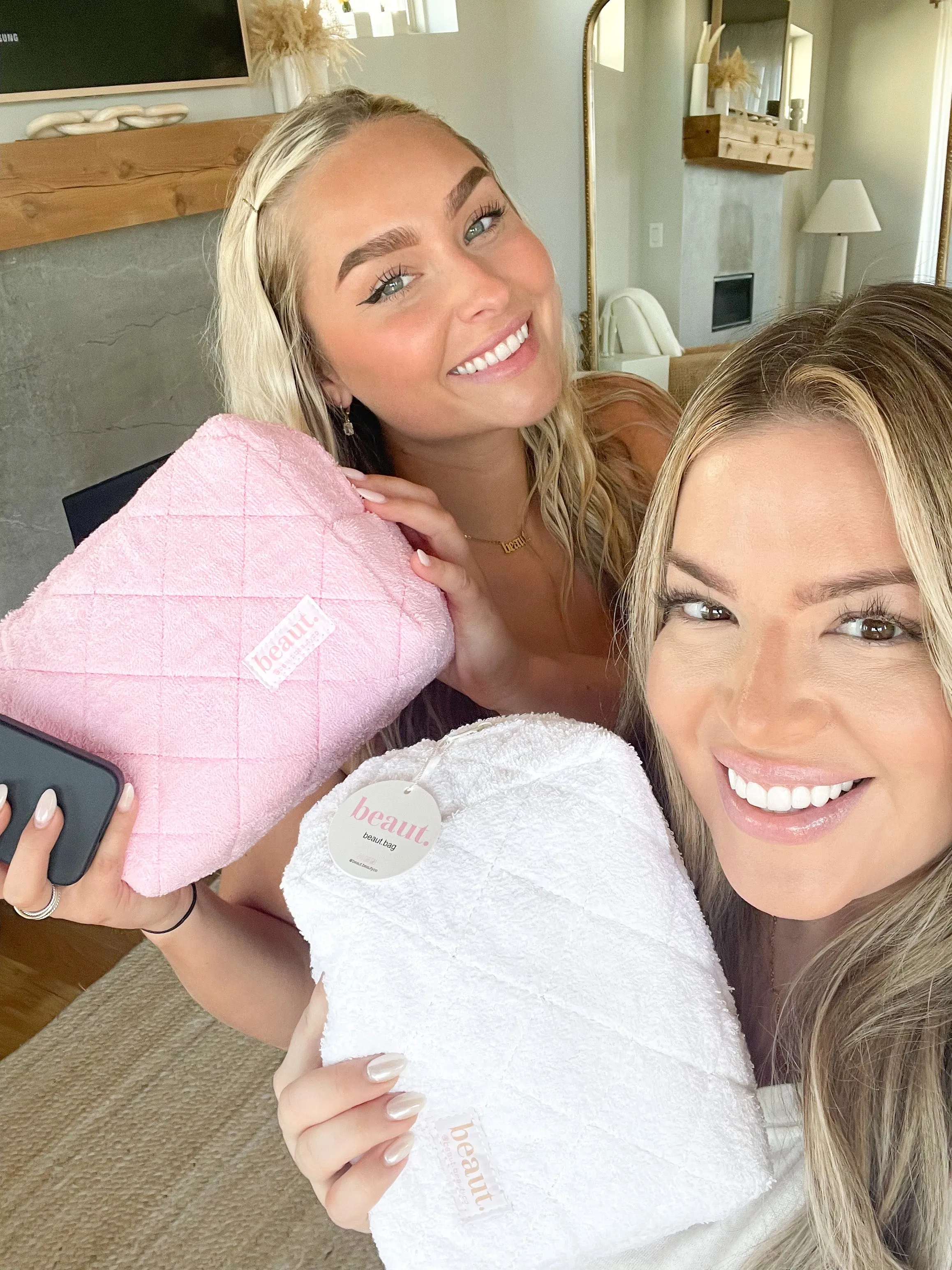 Beaut. Bag   Free Single Eye Luv -PREORDER