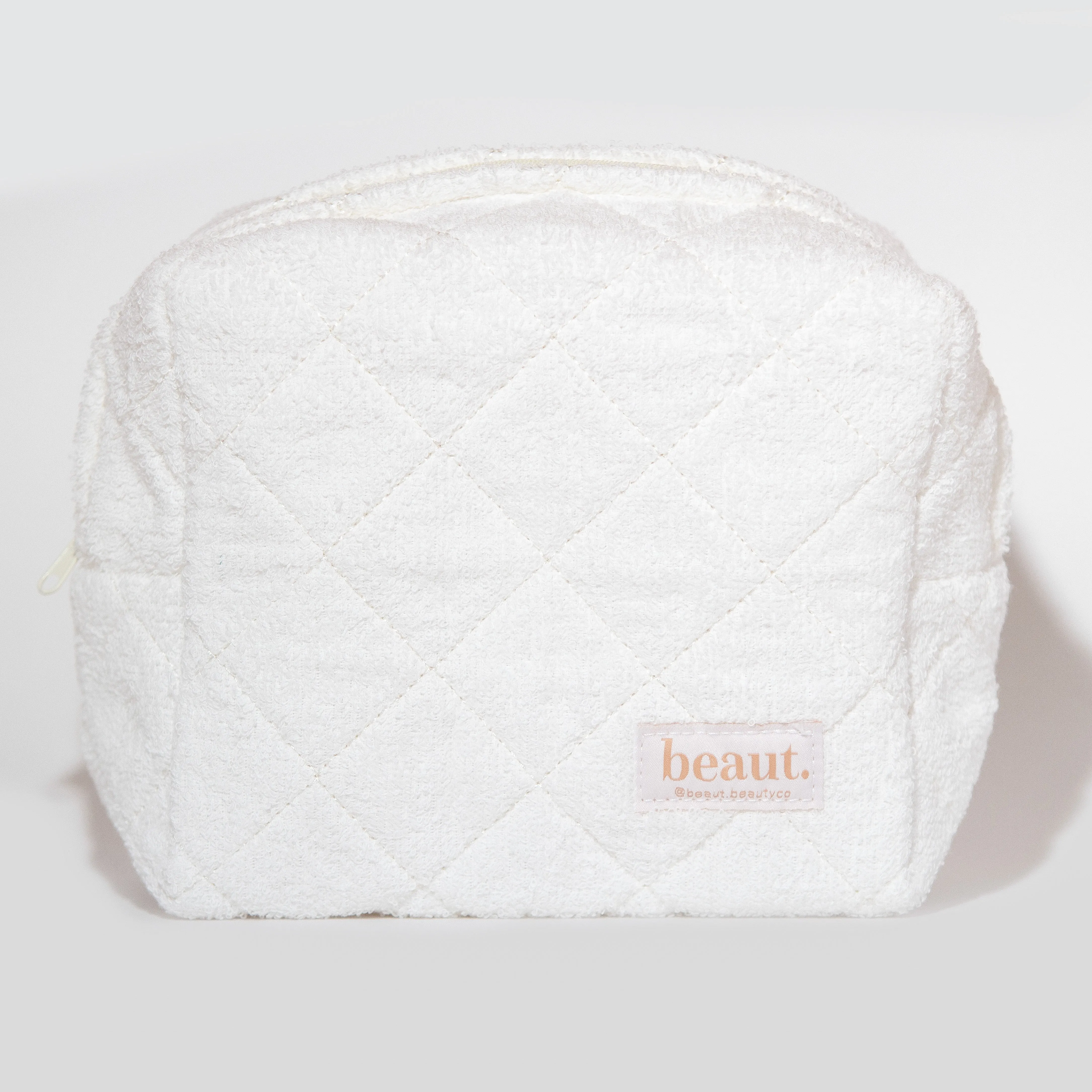 Beaut. Bag   Free Single Eye Luv -PREORDER