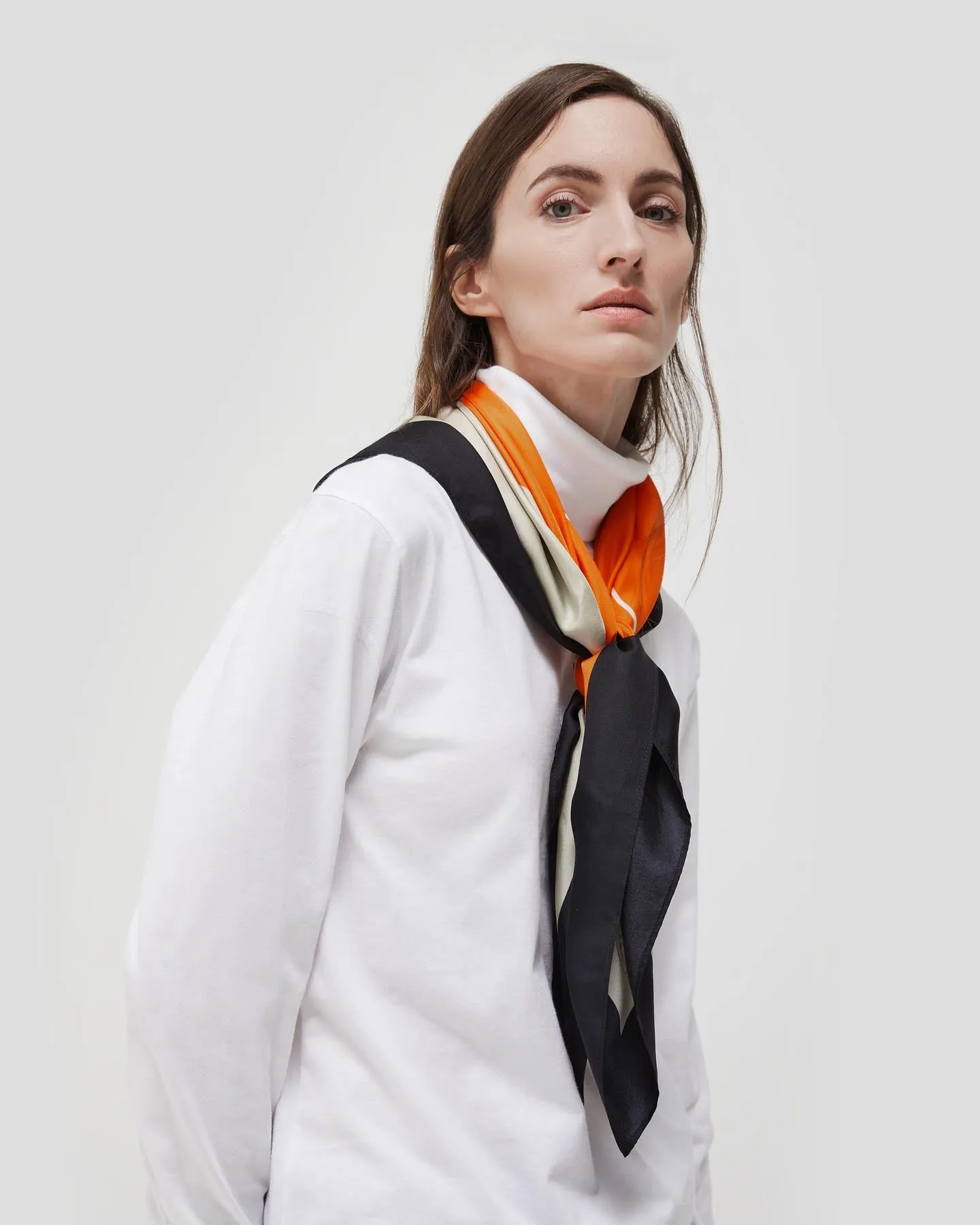 Rohe Scarf